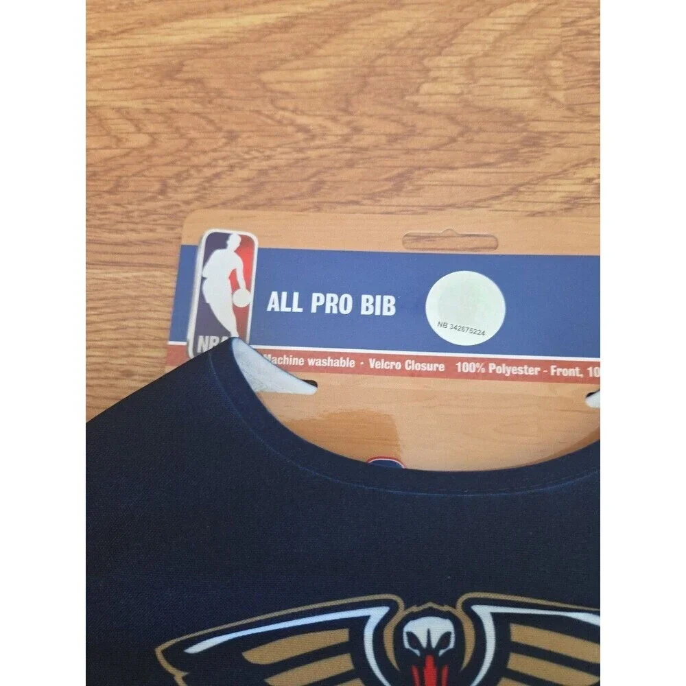 NBA New Orleans Pelicans Baby Bib Basketball Hook and Loop NEW